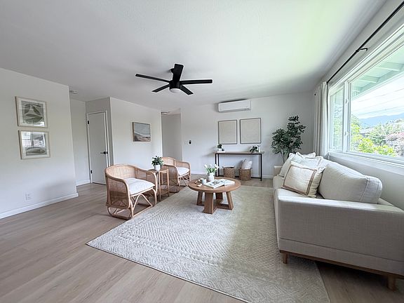 5th image of 447 Manono St APT A