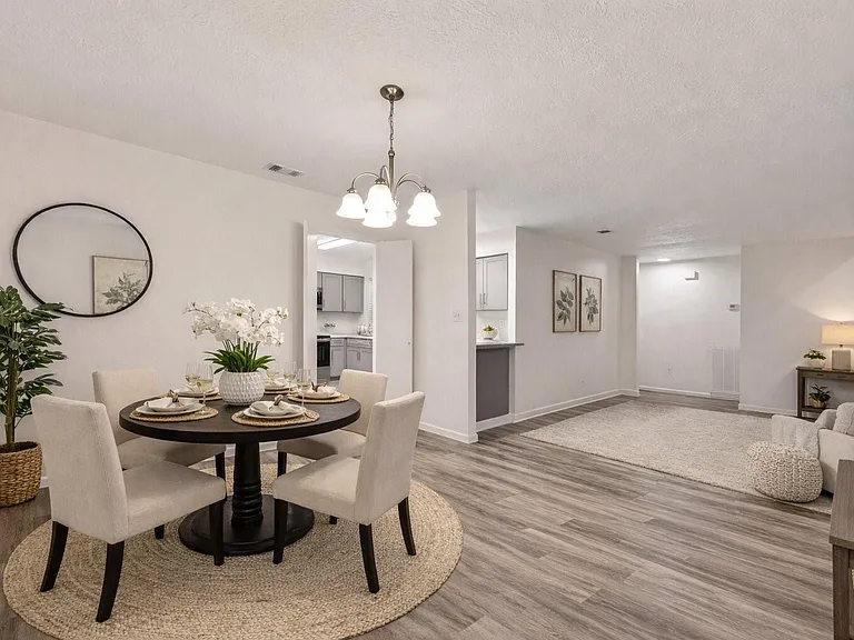 13431 Clarewood Dr — Photo 7