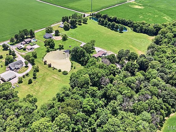 3rd image of 7853 W Kirsch Rd