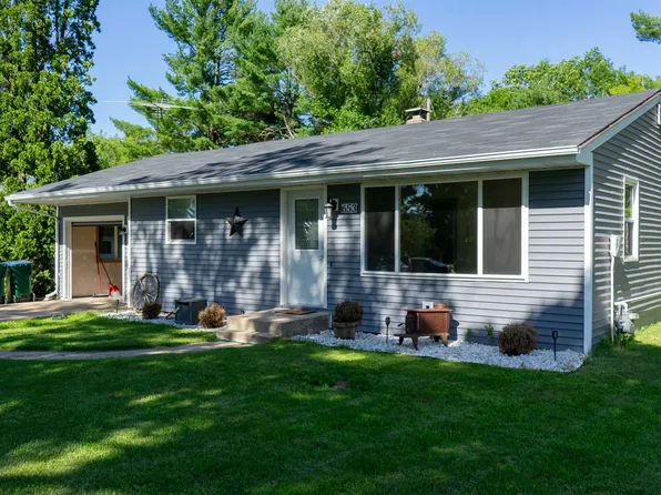 653 Union St, Manawa, WI 54949
