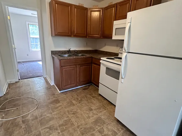 55 S Caesar Rodney Ave APT 6, Camden Wyoming, DE 19934