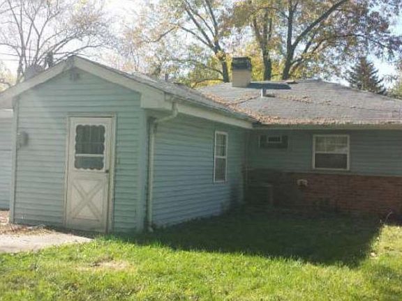 2nd image of 332 Blackhawk Dr