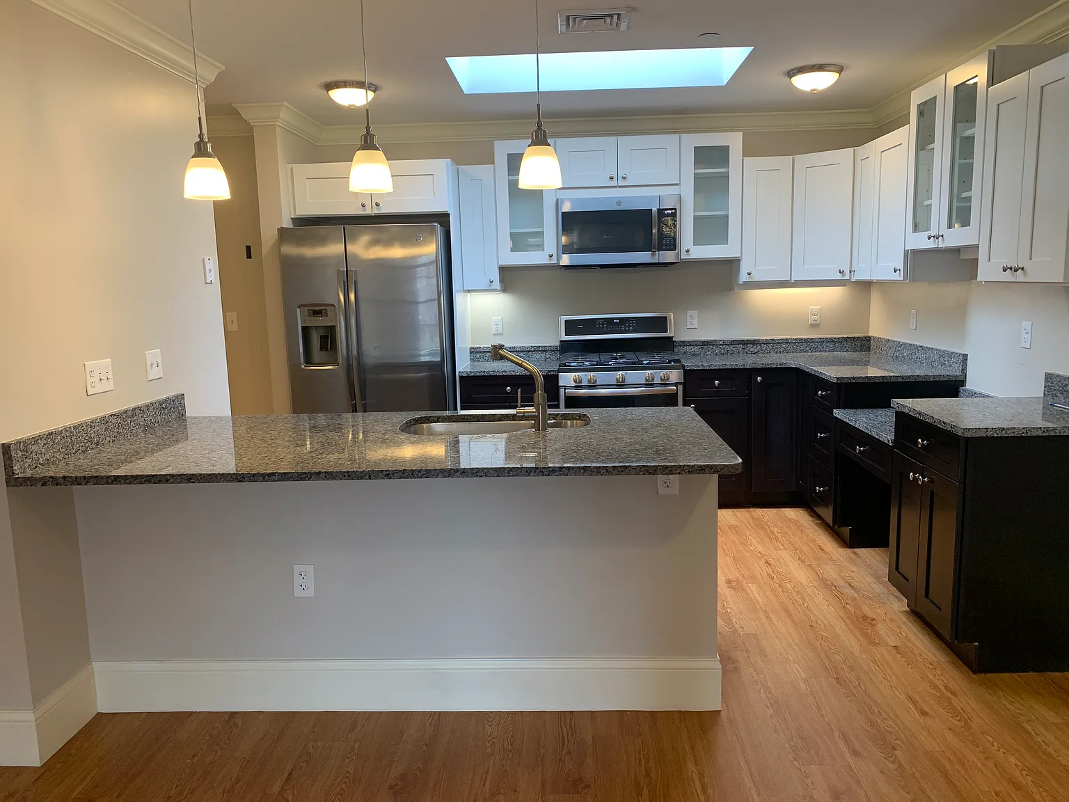 2 bed, 1246 sqft, $2,795 — Photo 4