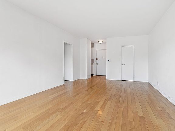 5th image of 7 E 14th St APT 20-G