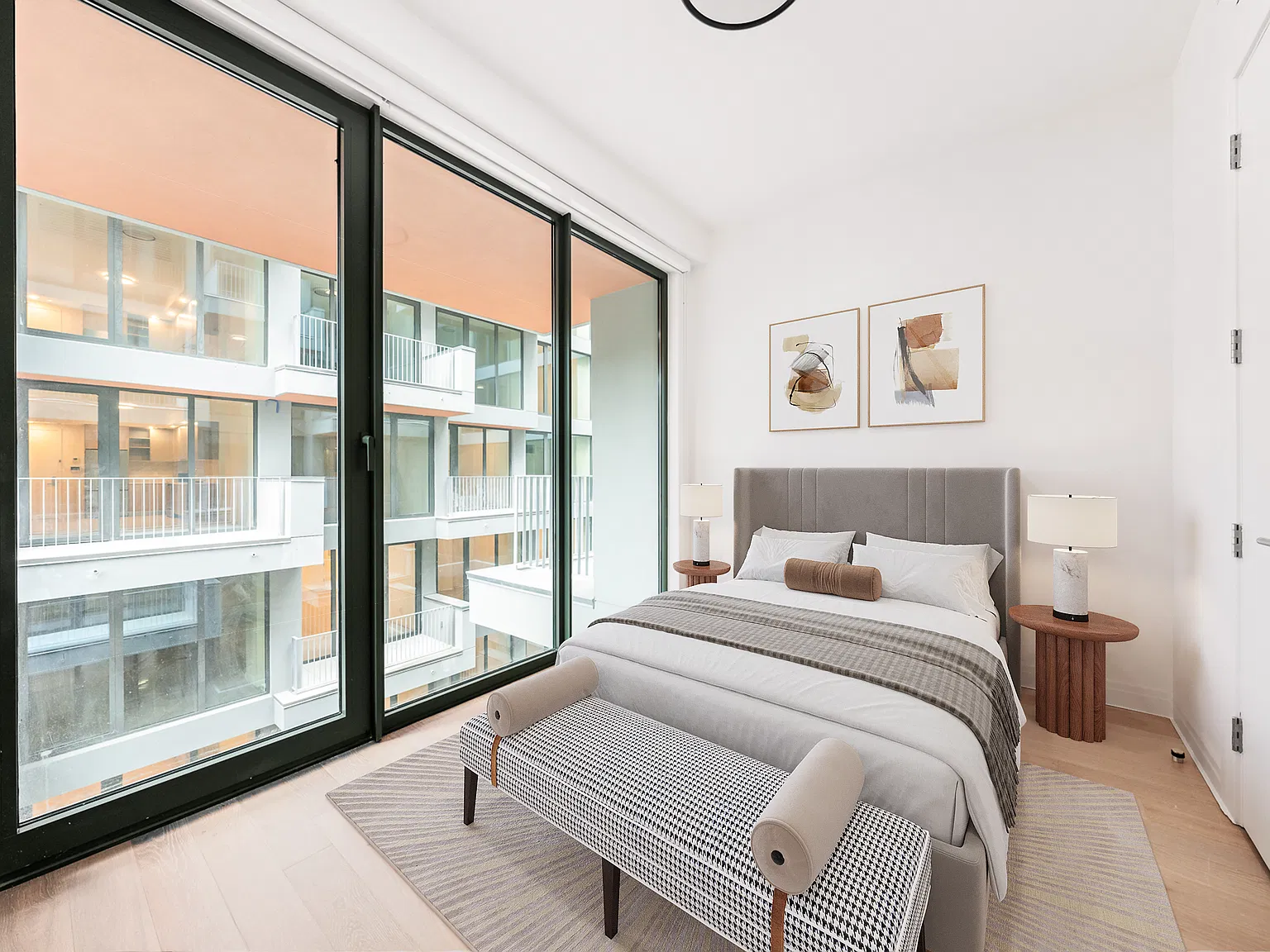 255 Lorimer St — Photo 4