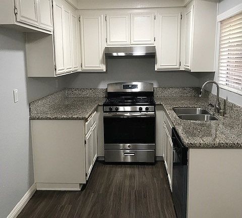 5th image of 13808 S Cerise Ave #2
