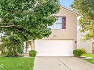 8348 S Shady Trail Dr, Pendleton, IN 46064