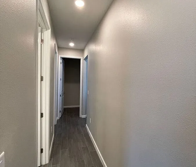 824 Blue Creek Dr — Photo 17