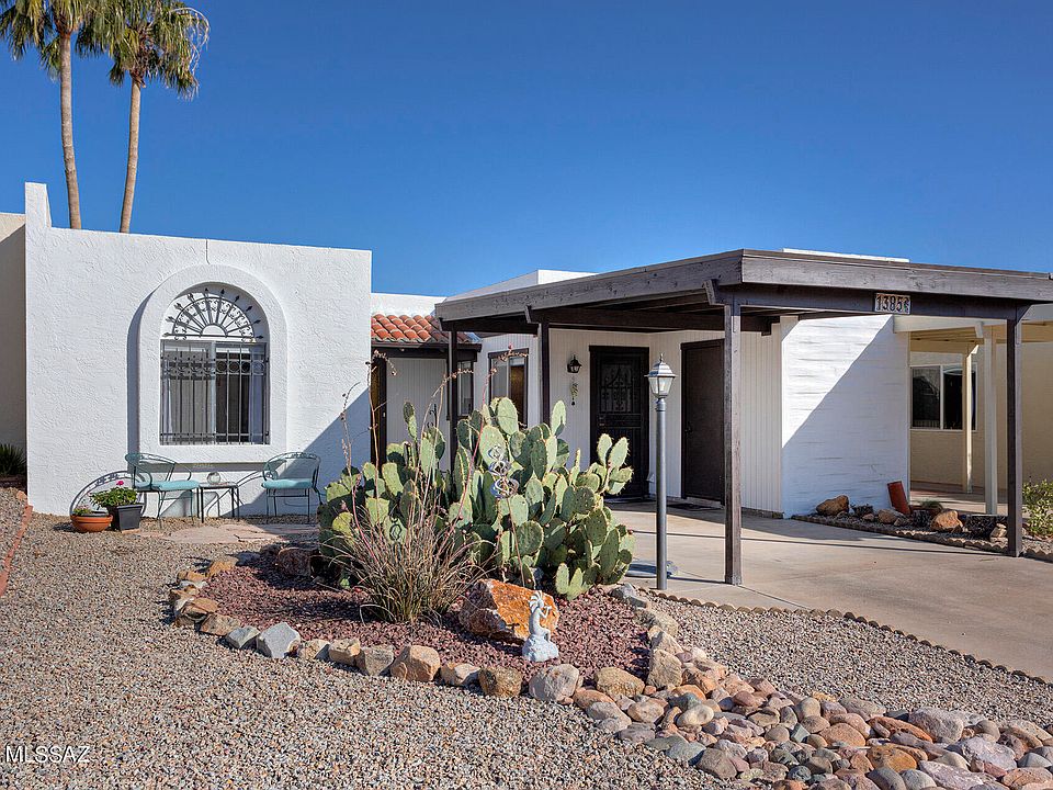 1st image of 1385 S Desert Meadows Cir