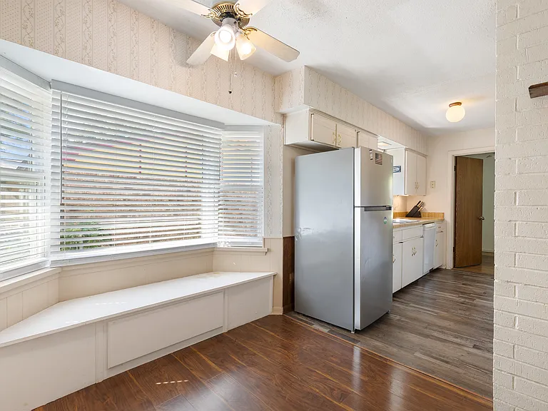 4765 Stallcup Dr — Photo 8