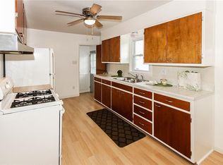 13 Chester Dr, Beech Grove, IN 46107