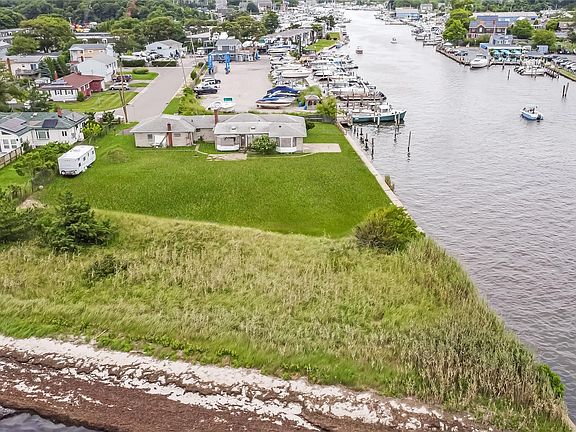 3rd image of 84 Sunset Lane