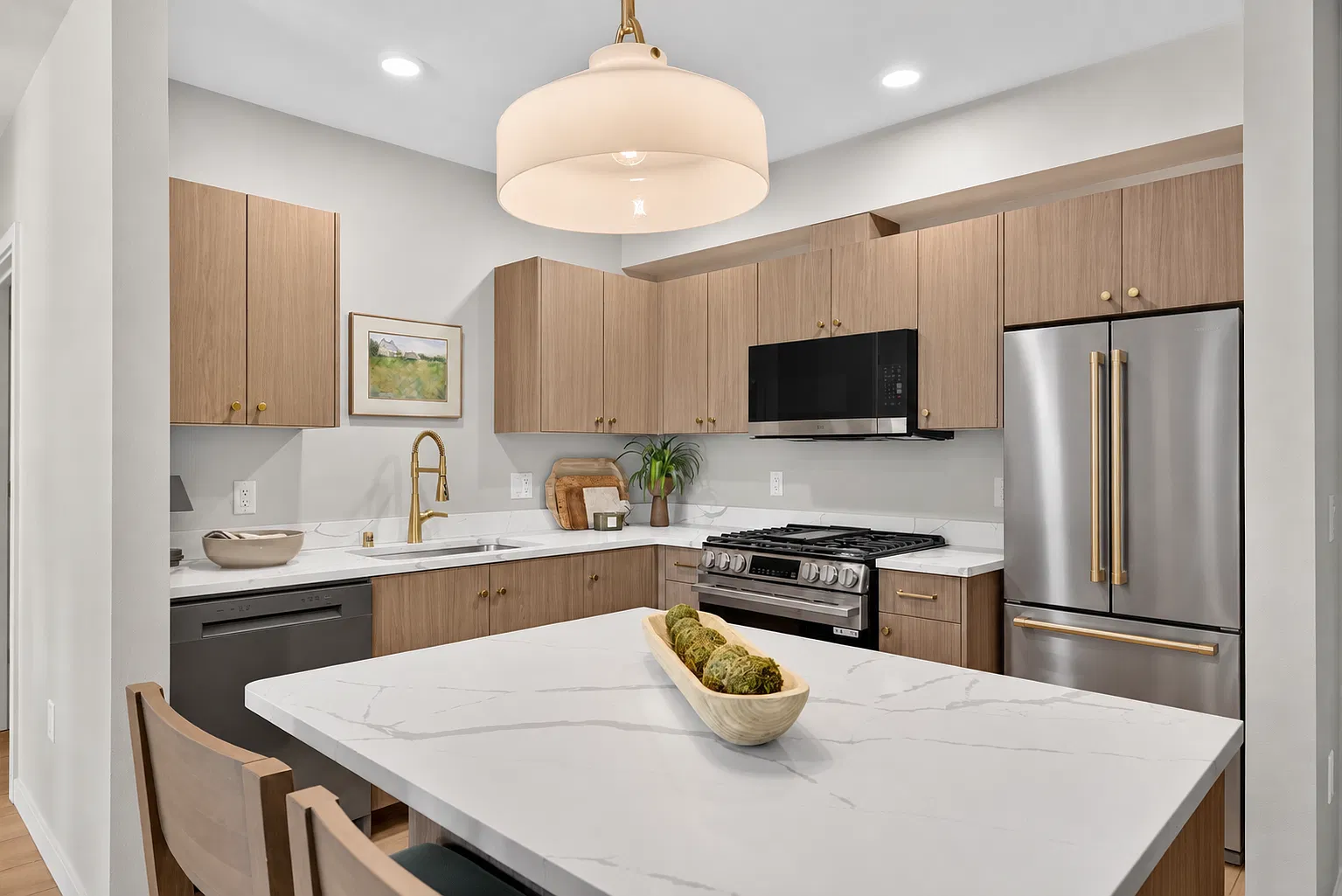2 bed, 1105 sqft, $2,900 — Photo 3