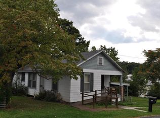 314 Mary Gray Ln, Staunton, VA 24401