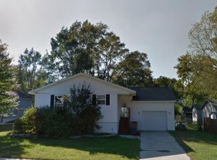 805 N Walnut St, Greenville, MI 48838
