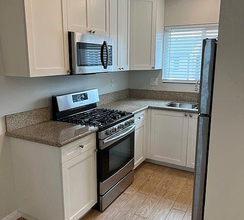 2nd image of 4748 Bancroft St APT 6