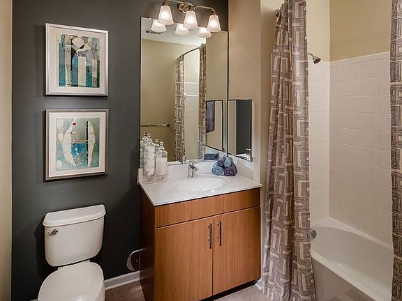 One Bedroom Bathroom