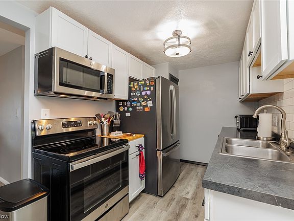 5th image of 9721 Sunrise Blvd Unit L9