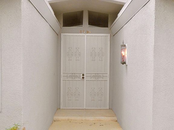 4th image of 2524 S Sierra Madre