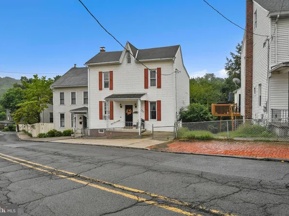 769 N Centre St, Pottsville, PA 17901