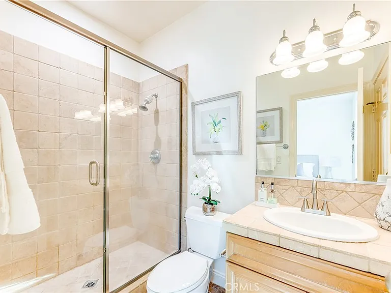 38 Woodcrest — Photo 10