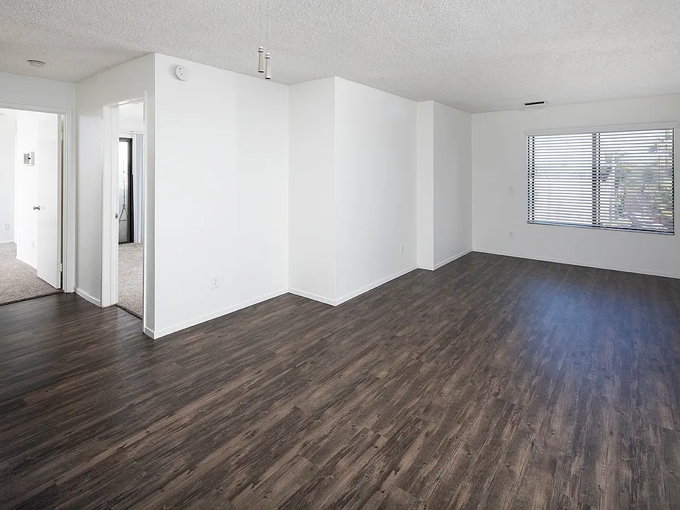 Villa Temecula Apartments