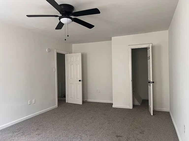 1006 Middleton Pl — Photo 16