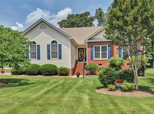 1619 Crawford Wood Dr, Midlothian, VA 23114
