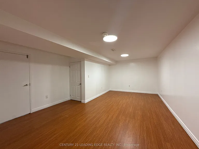 24 Wigston Ct #LOWER — Photo 8