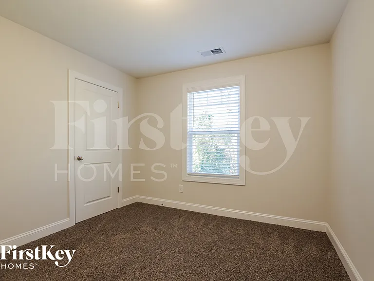 6631 Rockwell Blvd W — Photo 14