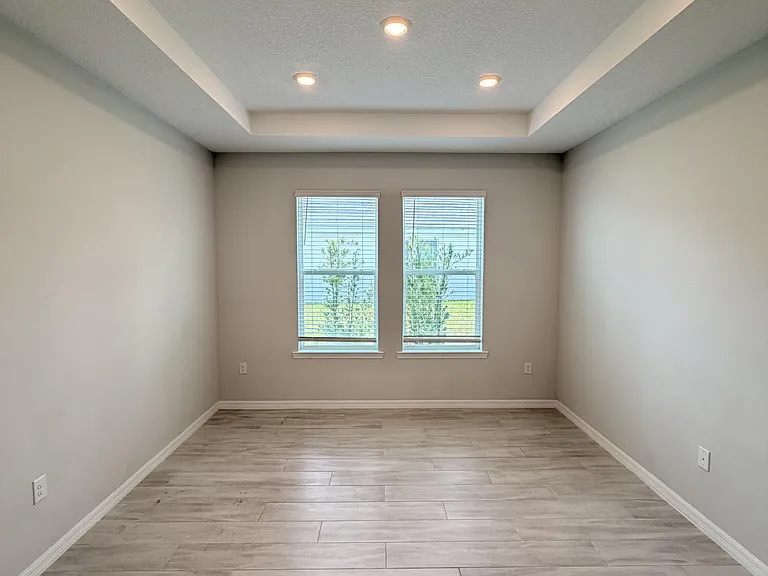 1352 Arklow Cir — Photo 21