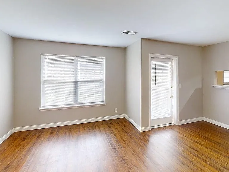 3225 Majestic Lane — Photo 11