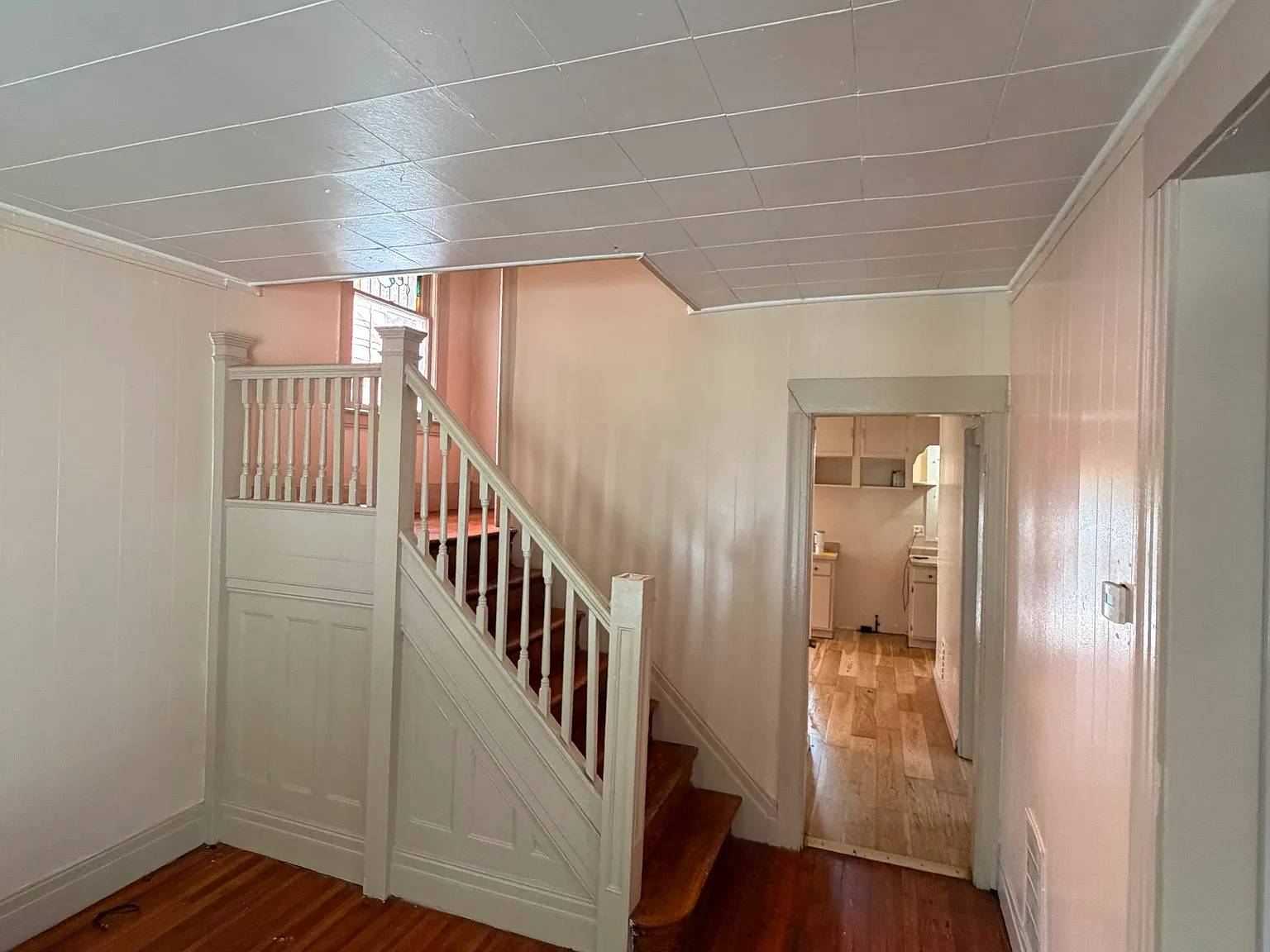 4 bed, 1756 sqft, $2,000 — Photo 3