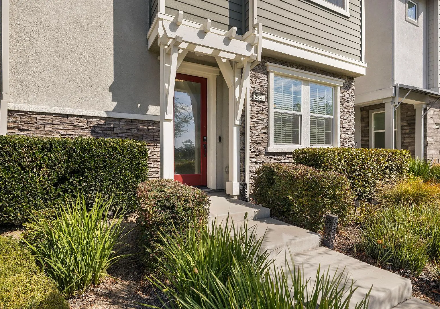 2941 Grassy Bank Ave — Photo 3