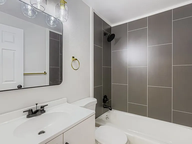 1000 Cimmeron Dr — Photo 11