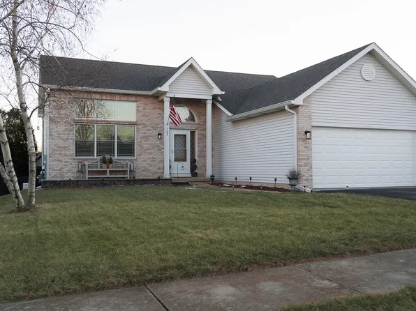 705 Lighthouse Dr, Ottawa, IL 61350