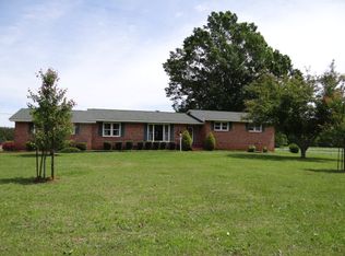 328 Edgewood Dr, Abbeville, SC 29620