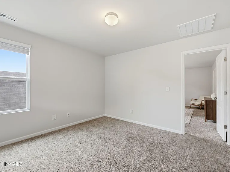 821 Conductor Ct — Photo 17