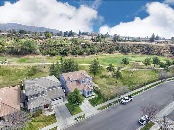 5th image of 34205 Pinehurst Dr
