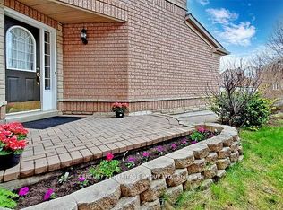 46 Rush Rd, Aurora, ON L4G 7G5