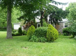 1635 Lake Rd, Ransomville, NY 14131