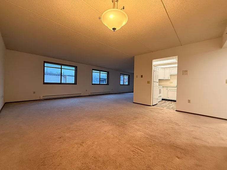 Wingra West Apartments — Photo 7