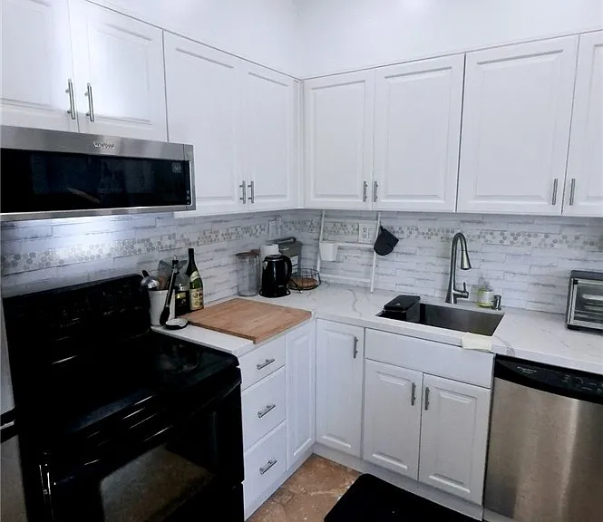 2575 E 19th St #17 — Photo 40
