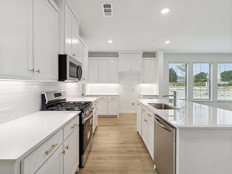 2845 Maidenhair Ln — Photo 3