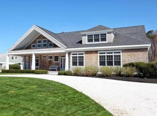 434 Menauhant Rd, East Falmouth, MA 02536