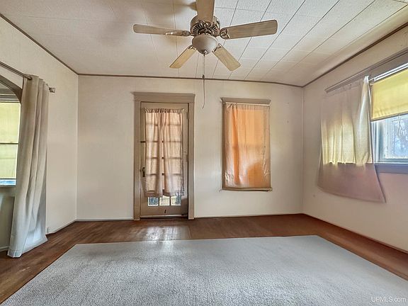 4th image of 219 N 20th St