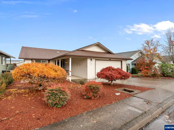 1939 Nut Tree Dr NW, Salem, OR 97304