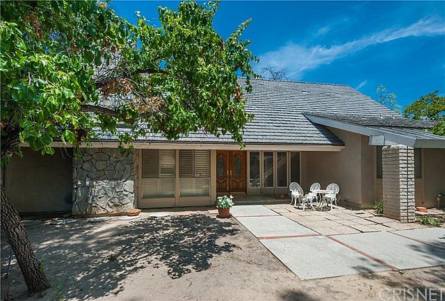 1st image of 19233 Berclair Ln