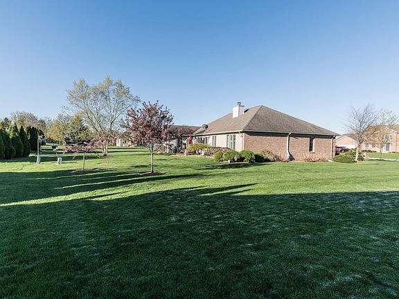 4th image of 257 Saint Paul Dr