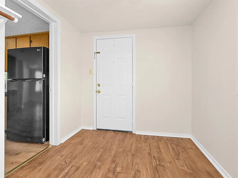 6002 Shelburne St — Photo 21